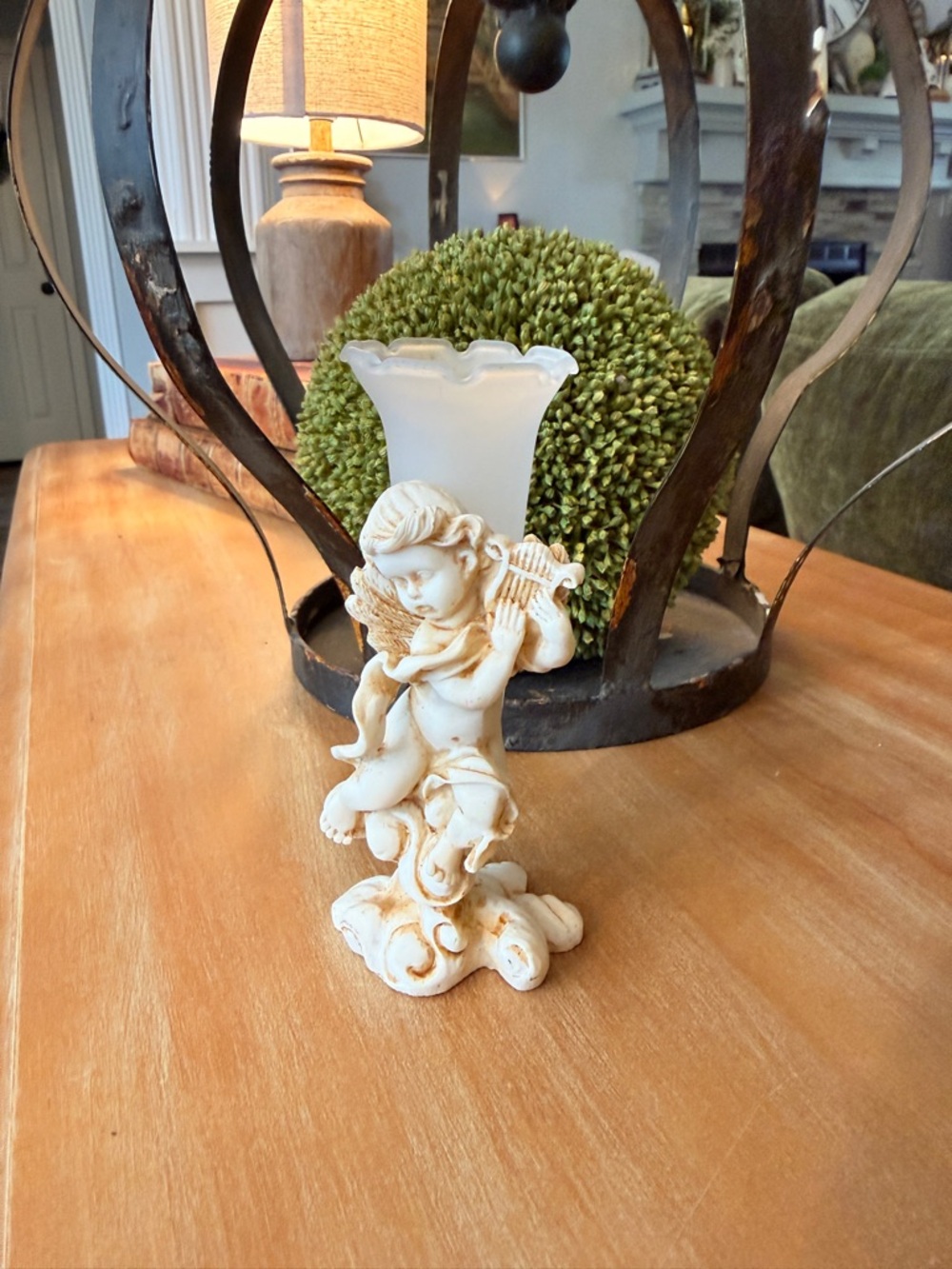 Vintage Italian Cherub Bud Vase - Cream White - Picture 15 of 15